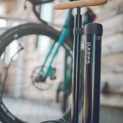 Digital Pressure Over Drive Tubeless Track Pump