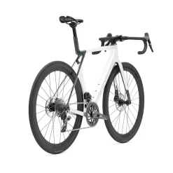 Madone SL 6 Rival AXS Gen 8 Road Bike