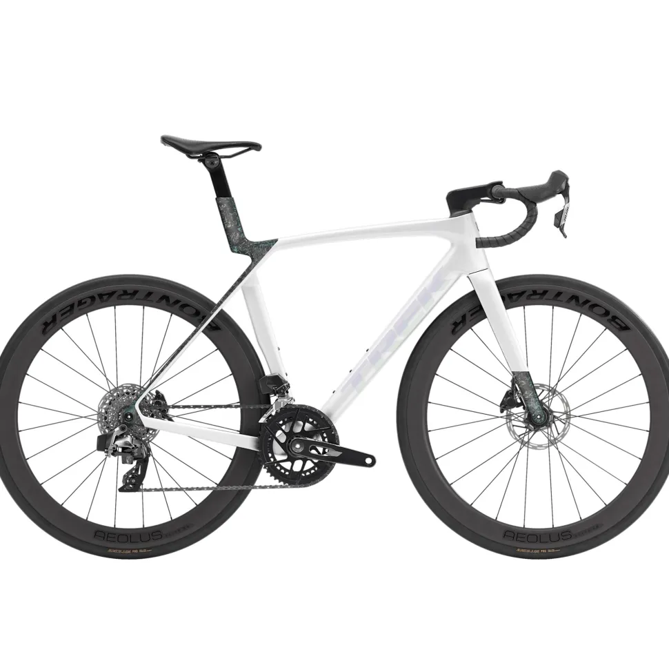 Madone SL 6 Rival AXS Gen 8 Road Bike
