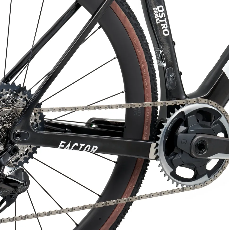 OSTRO Gravel Force XPLR AXS 1X Gravel Bike