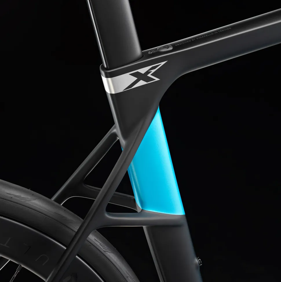 X7 Ultegra Di2 Carbon Disc Road Bike